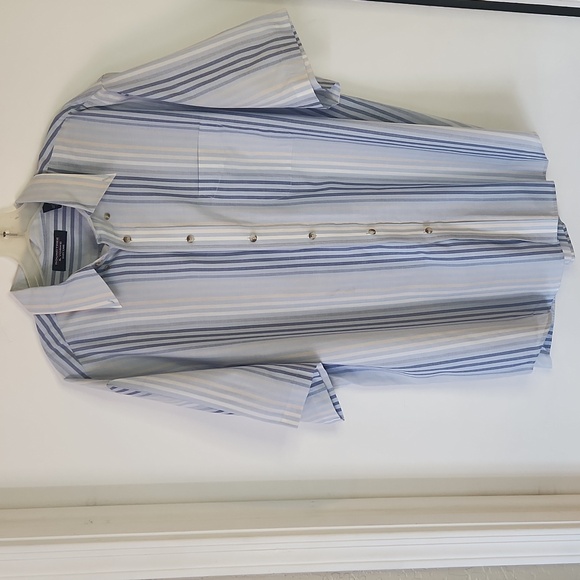 Roundtree & Yorke XL short sleeve button down shirt - Picture 1 of 6